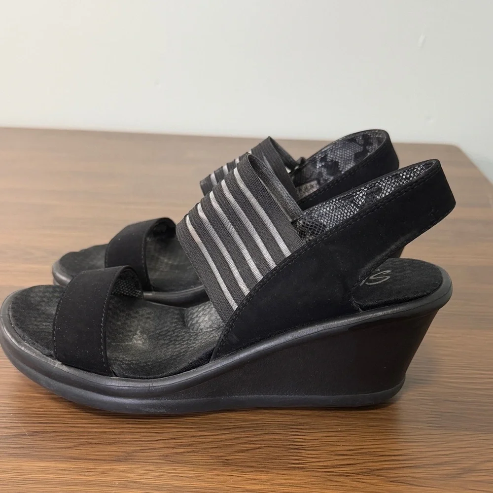 Skechers Memory Foam Black Wedge Sandals‎ Sz 7